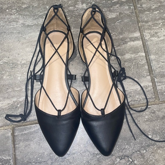 Elegant lace up ankle flats 🌸 - Picture 1 of 4